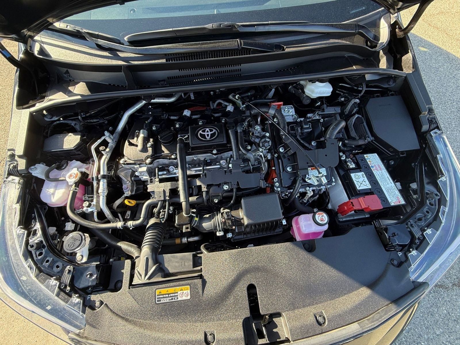 Thumbnail: 2025 Toyota Corolla - 28