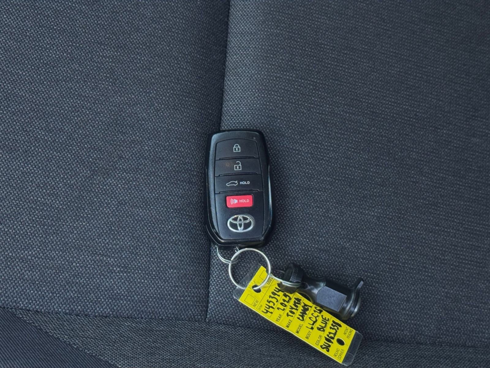 Thumbnail: 2025 Toyota Camry - 22