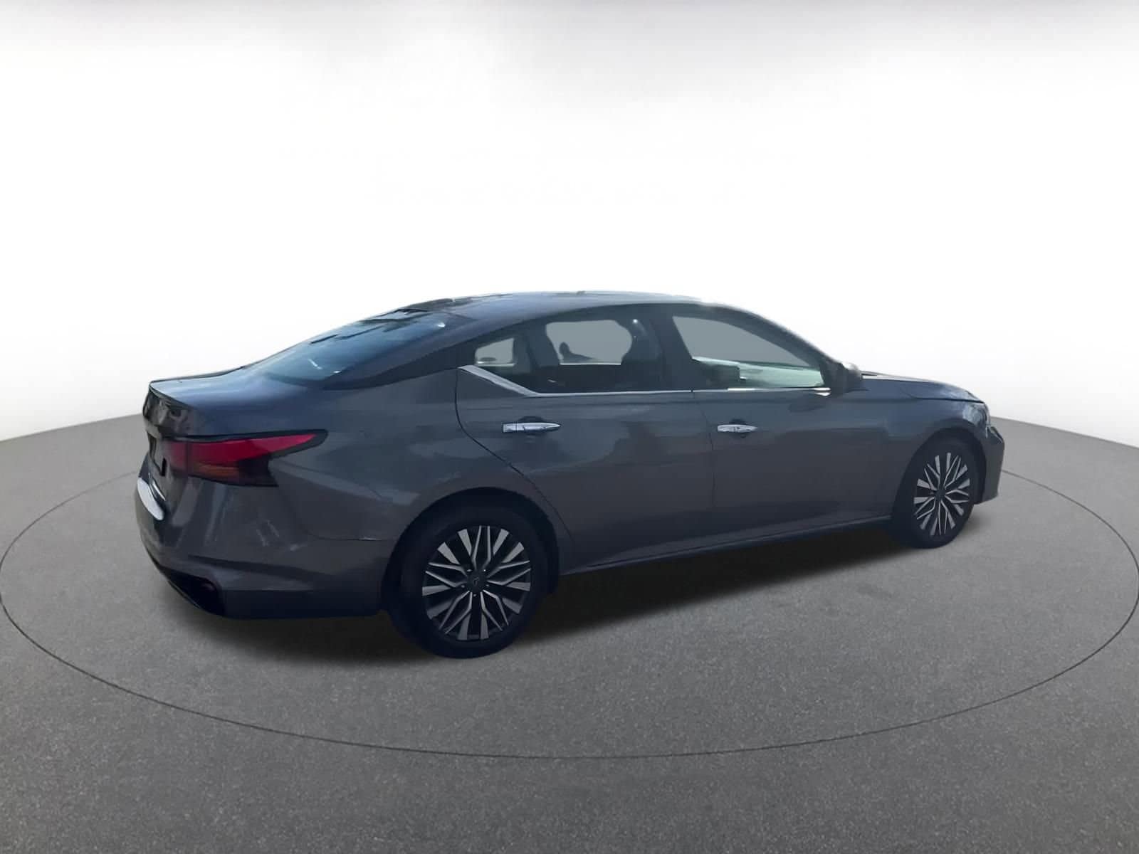 Thumbnail: 2024 Nissan Altima - 15