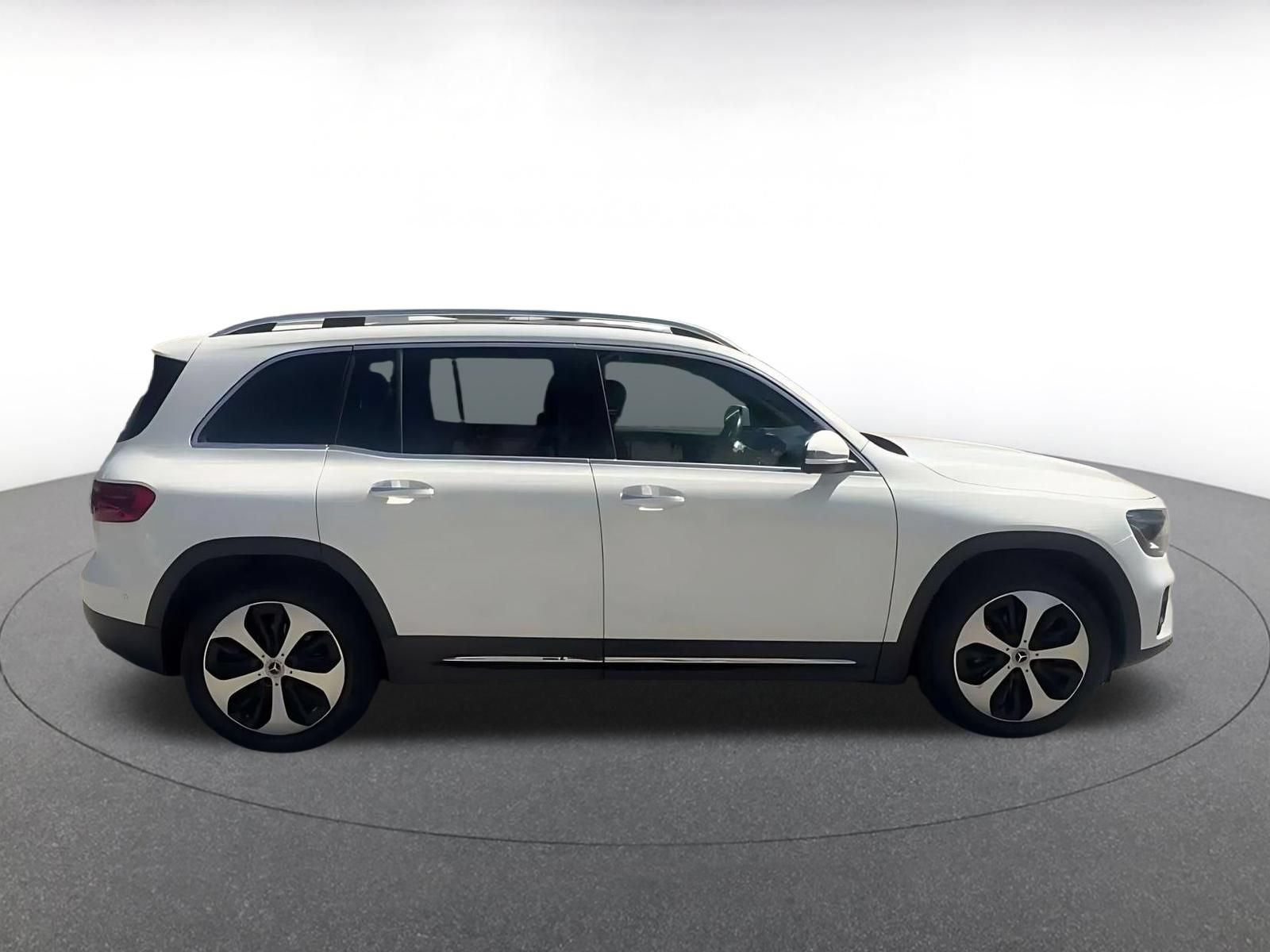 Thumbnail: 2025 Mercedes-Benz GLB - 15