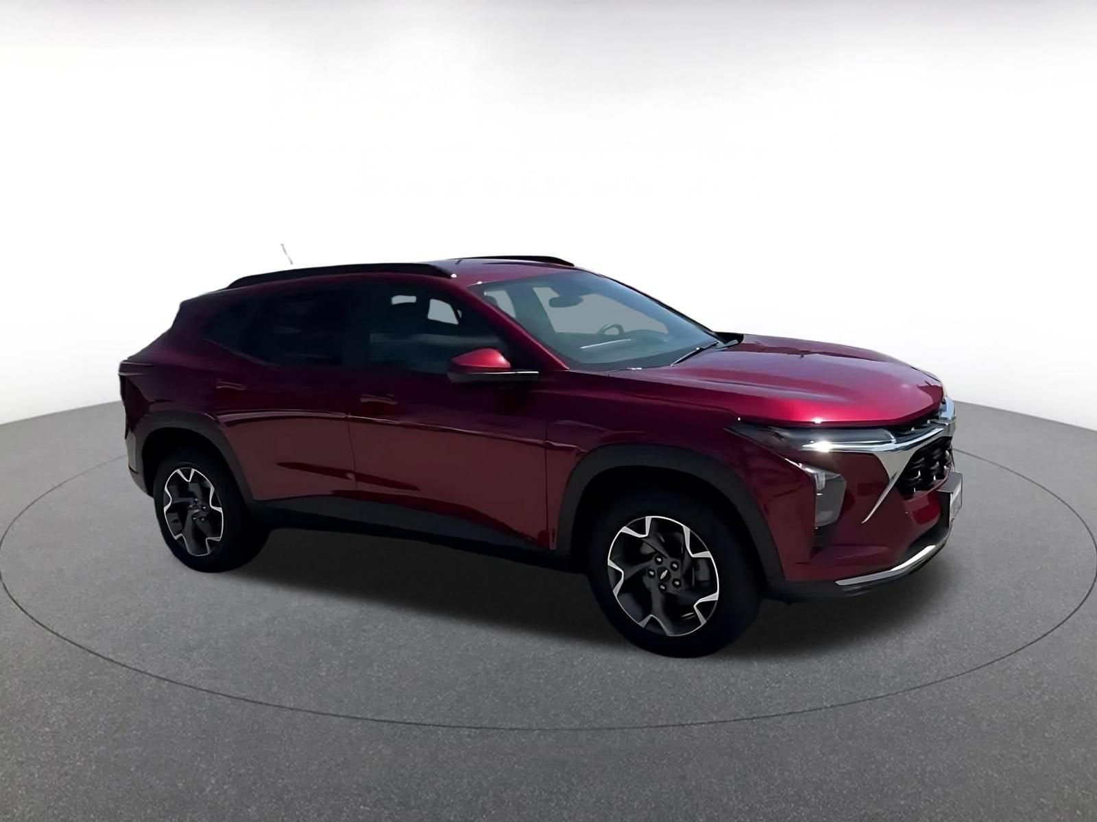 Thumbnail: 2025 Chevrolet Trax - 2