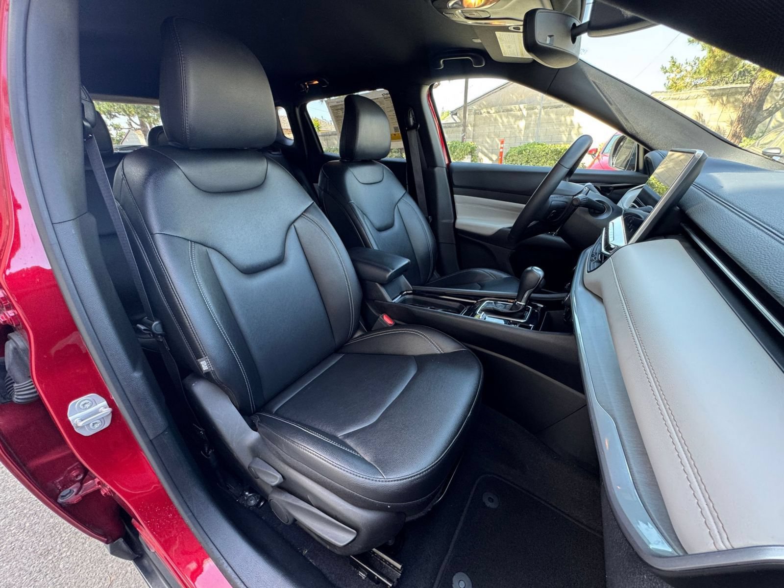 Thumbnail: 2025 Jeep Compass - 32