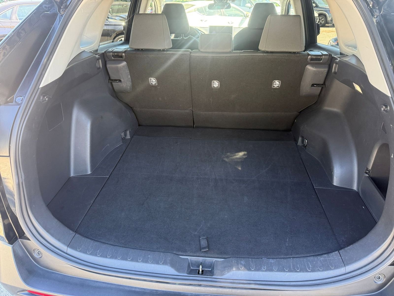 Thumbnail: 2025 Toyota RAV4 - 27