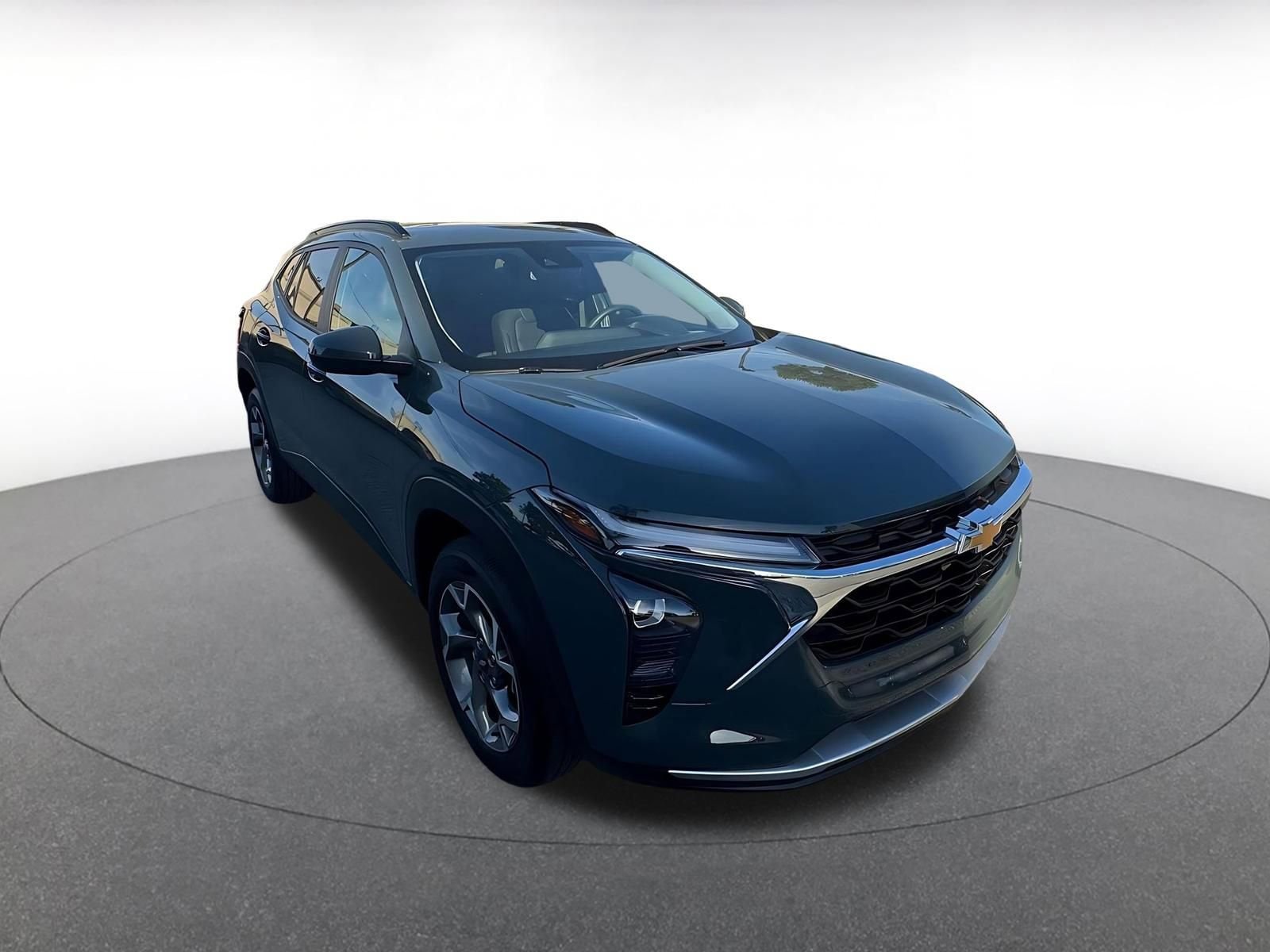 Thumbnail: 2025 Chevrolet Trax - 1