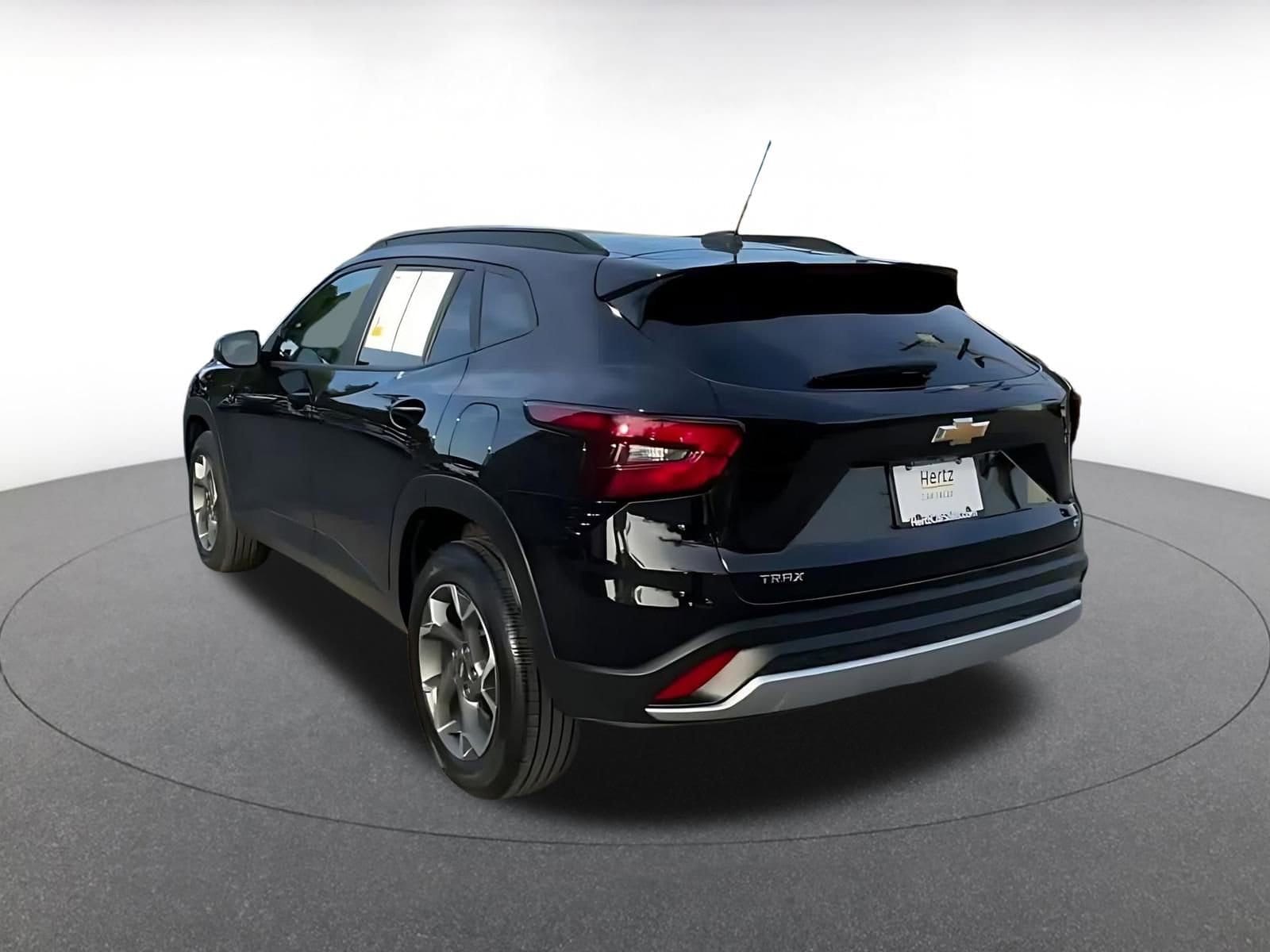 Thumbnail: 2025 Chevrolet Trax - 11