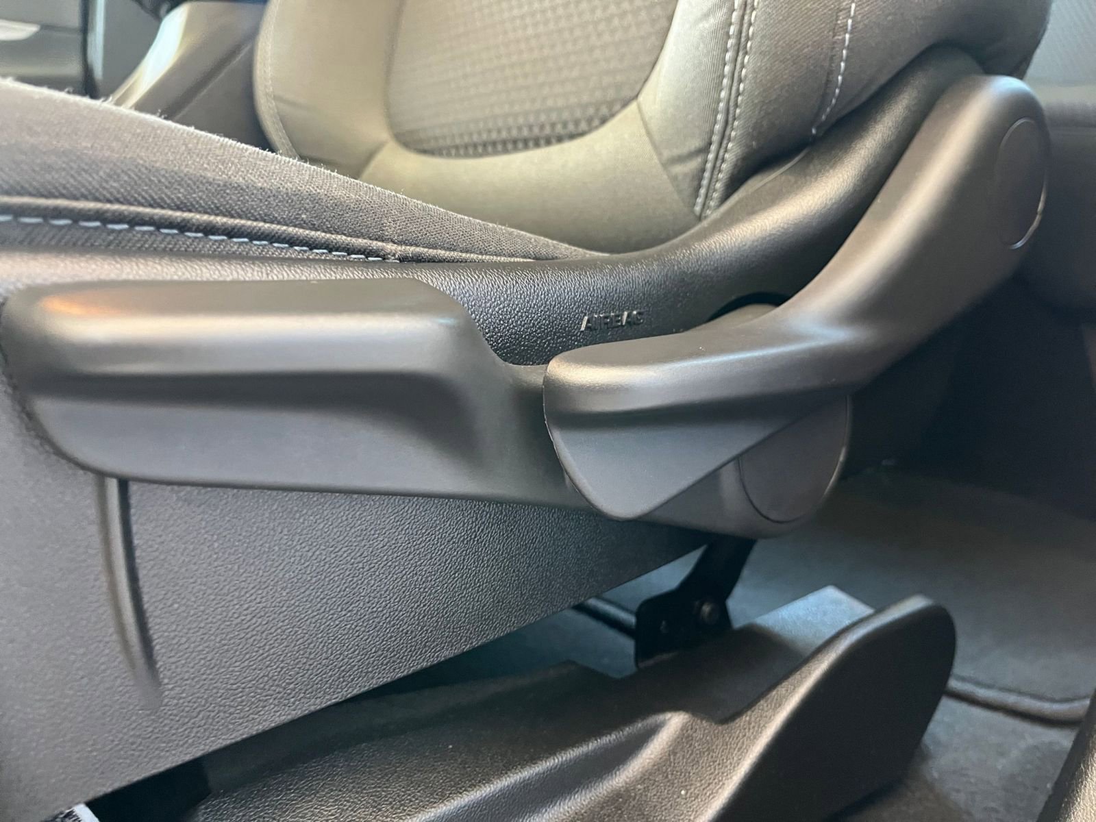 Thumbnail: 2023 Chevrolet Bolt EV - 27