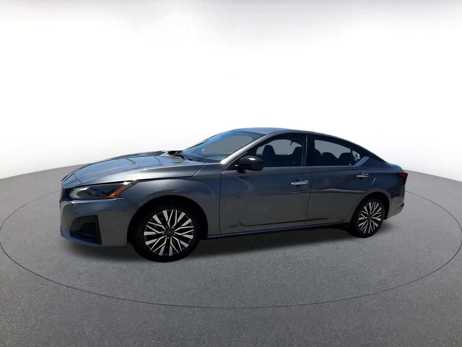 Thumbnail: 2025 Nissan Altima - 8