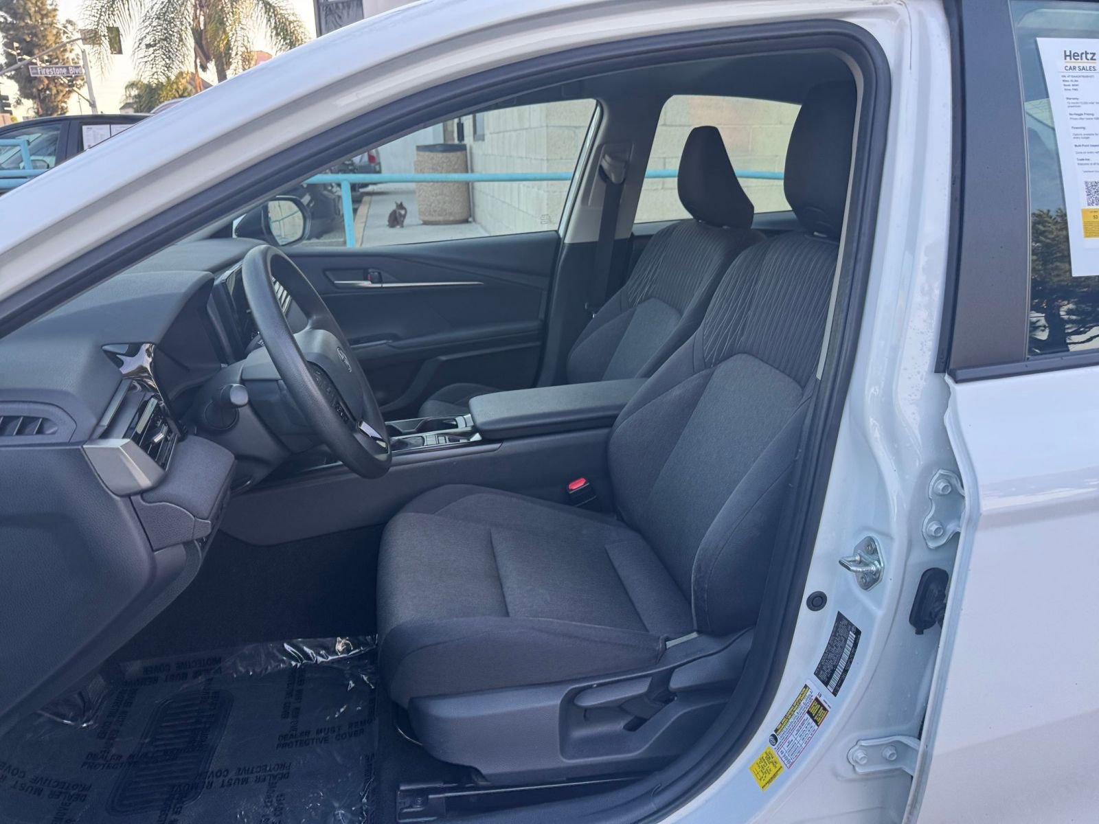 Thumbnail: 2025 Toyota Camry - 25