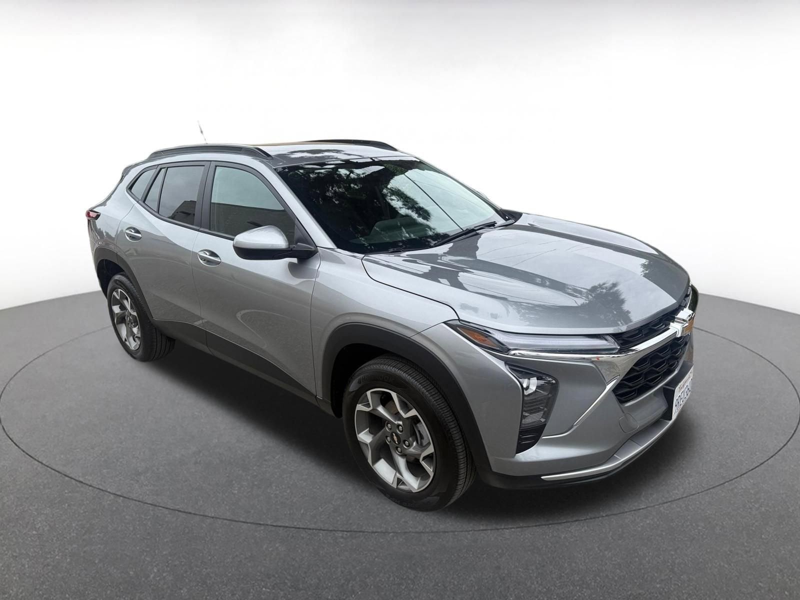 Thumbnail: 2025 Chevrolet Trax - 1