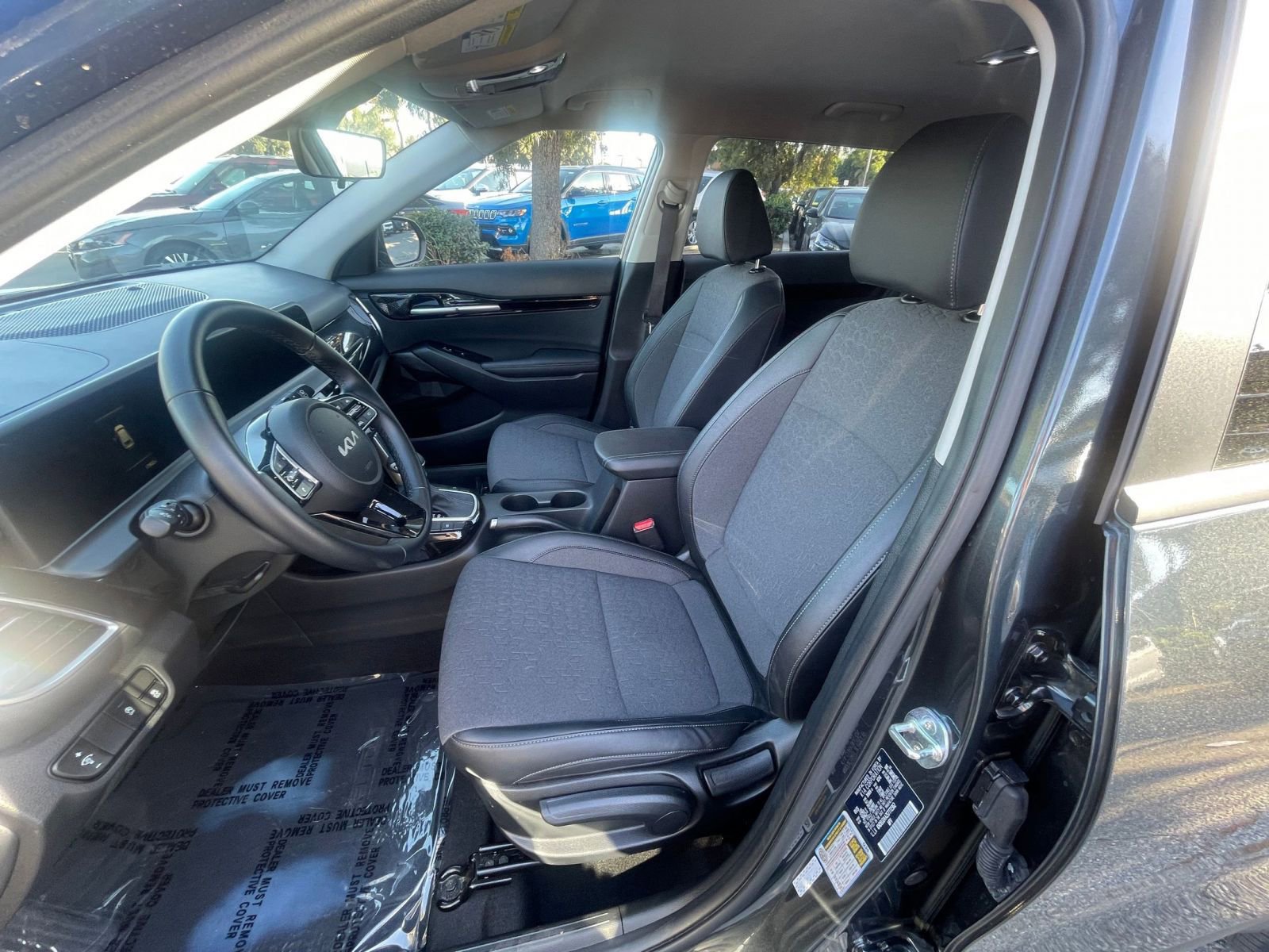 Thumbnail: 2025 Kia Seltos - 24