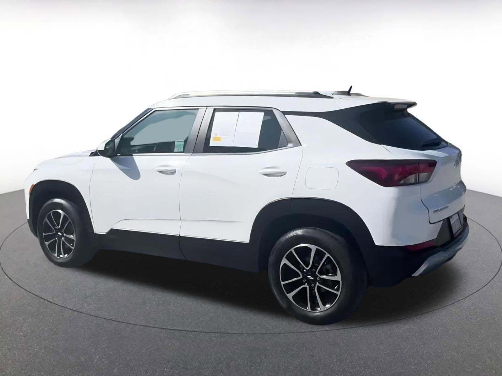 Thumbnail: 2025 Chevrolet TrailBlazer - 11