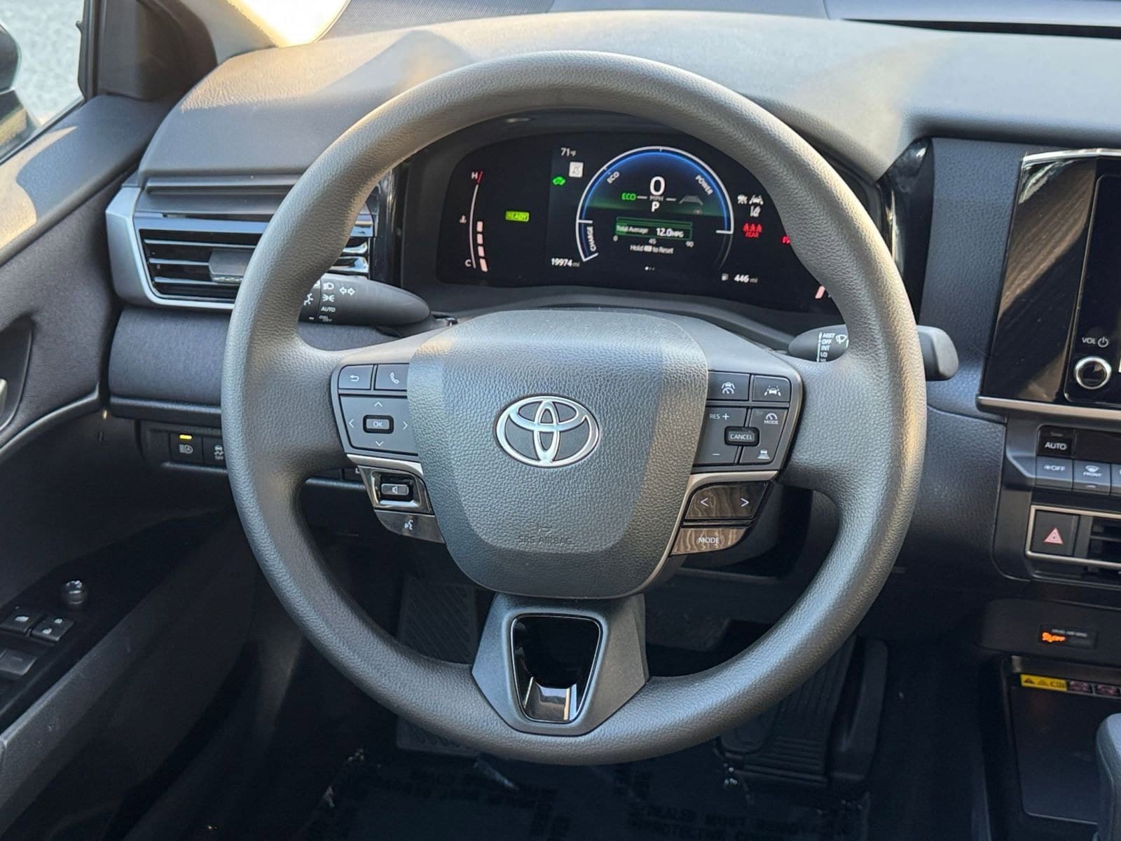 Thumbnail: 2025 Toyota Camry - 27