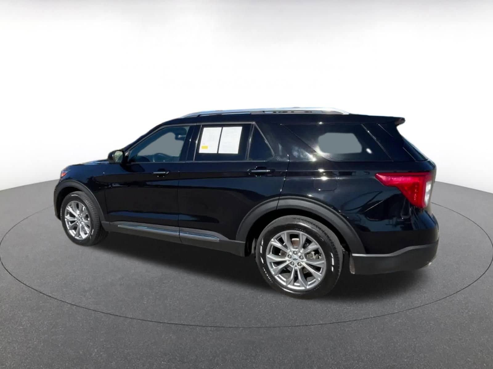 Thumbnail: 2023 Ford Explorer - 10