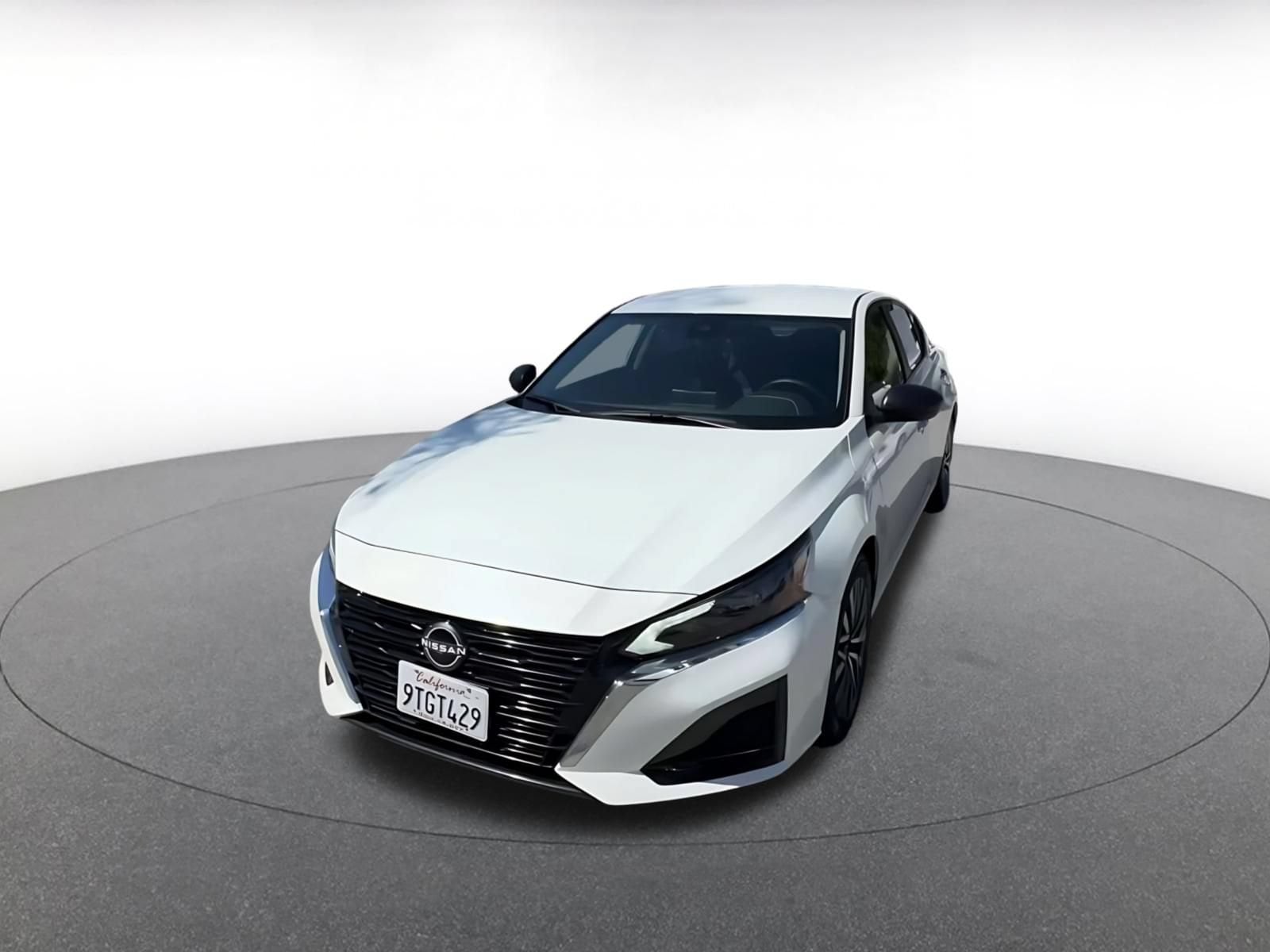 Thumbnail: 2025 Nissan Altima - 6