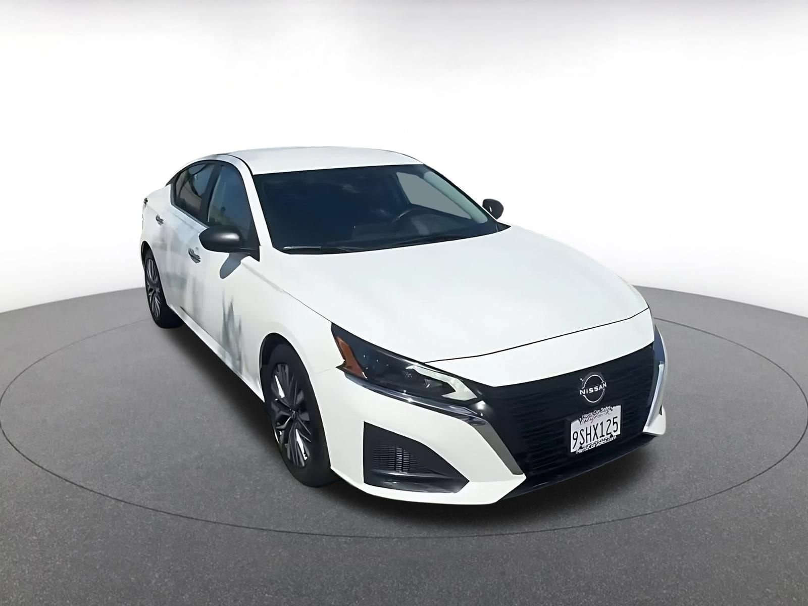 Thumbnail: 2025 Nissan Altima - 3