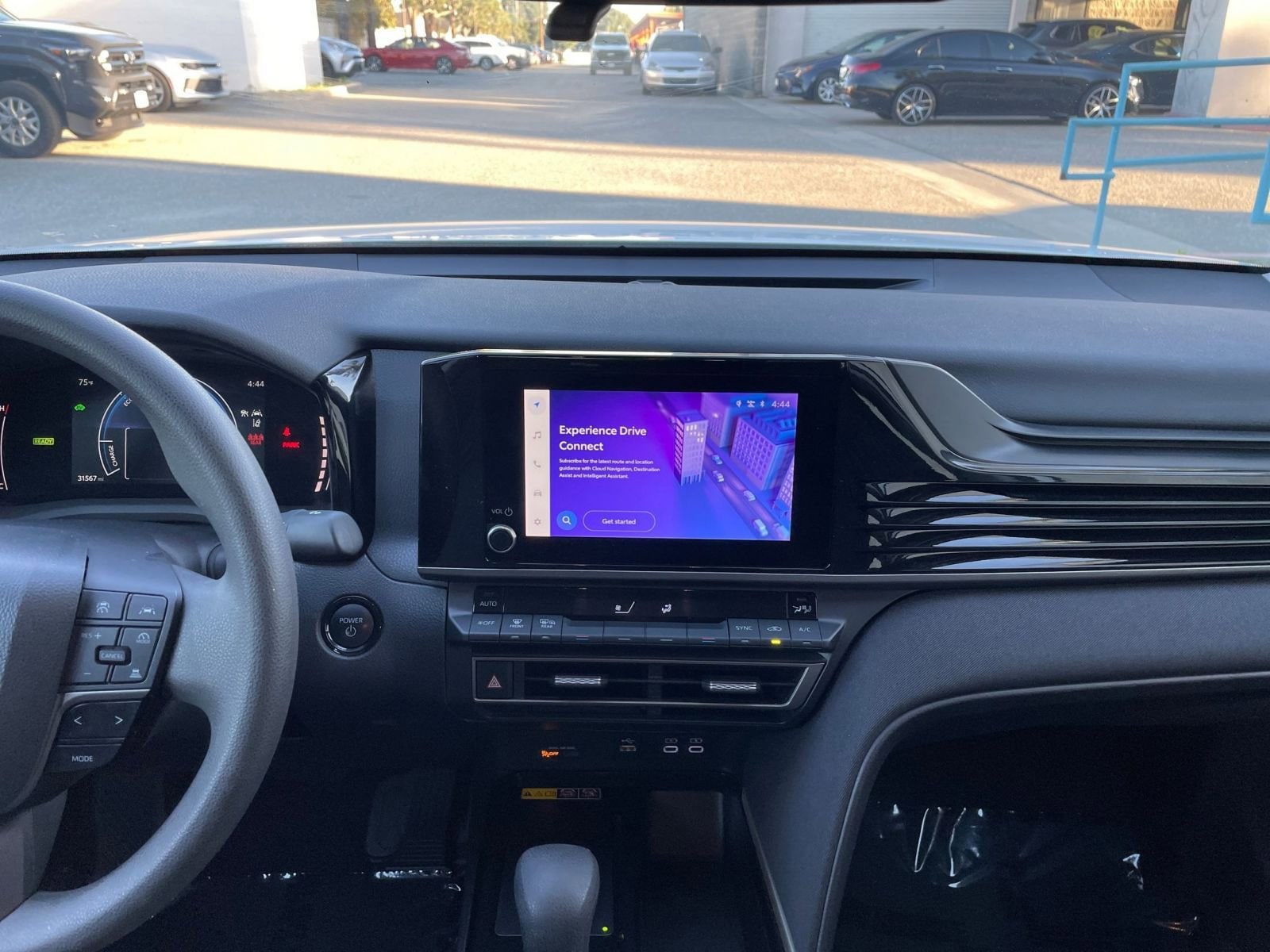 Thumbnail: 2025 Toyota Camry - 18