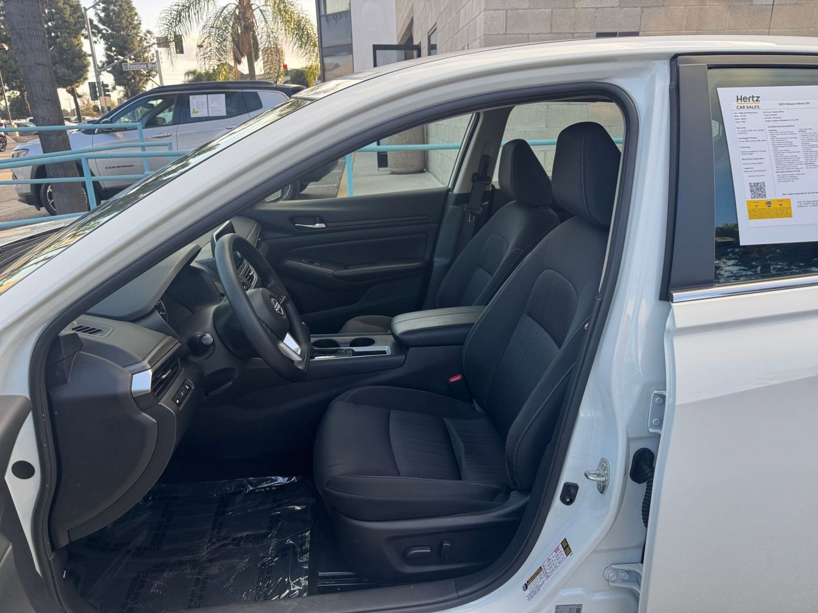 Thumbnail: 2025 Nissan Altima - 28