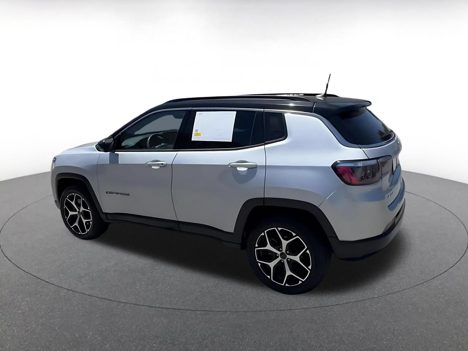 Thumbnail: 2025 Jeep Compass - 8