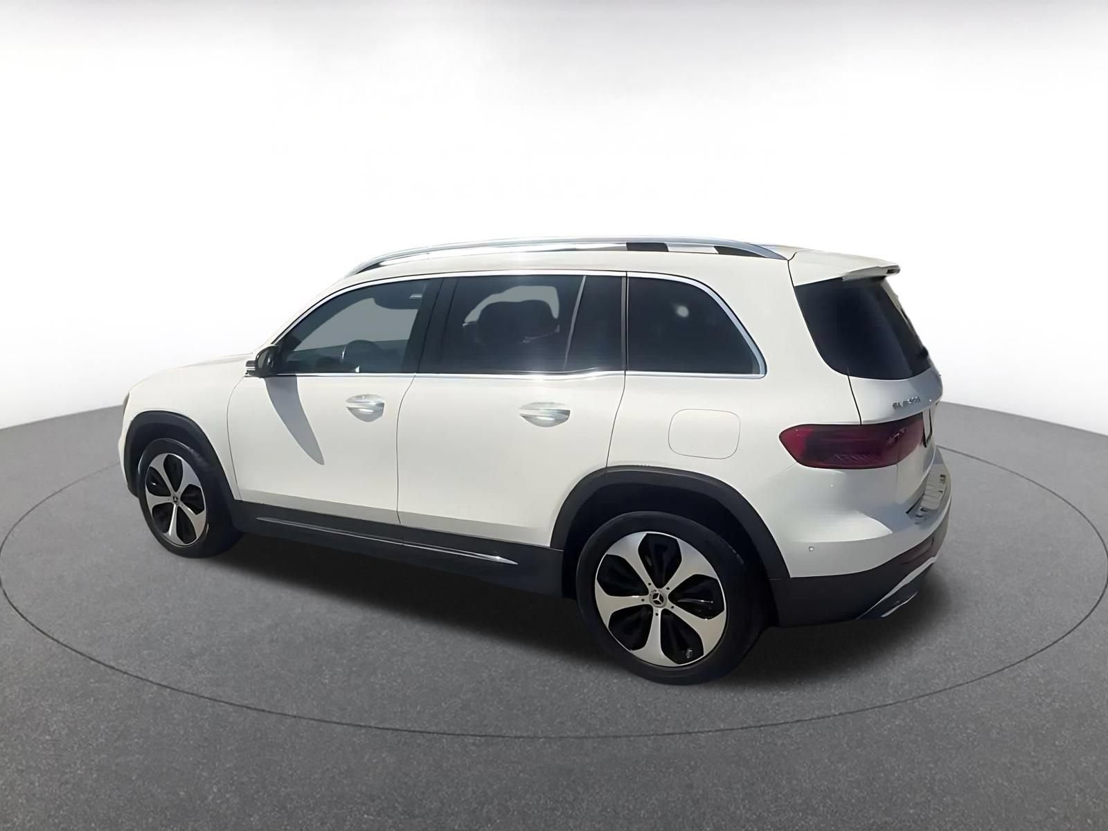 Thumbnail: 2025 Mercedes-Benz GLB - 10