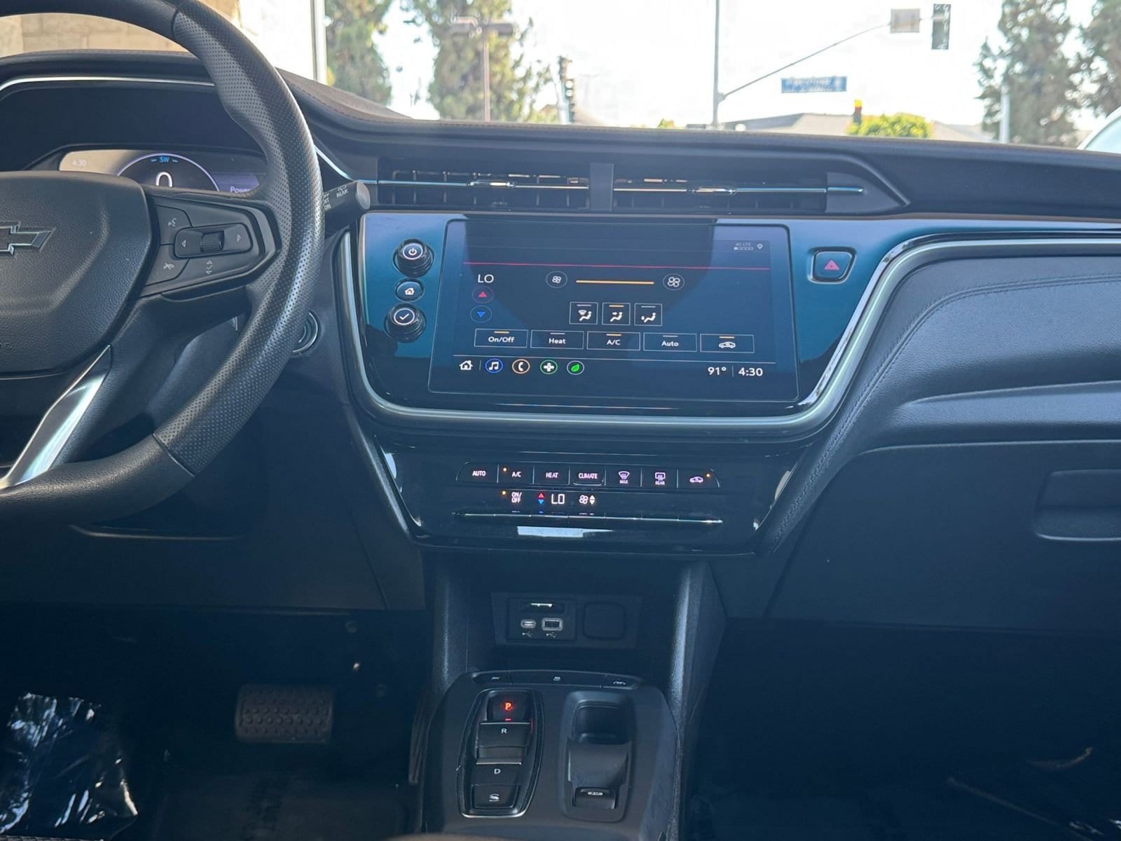 Thumbnail: 2023 Chevrolet Bolt EV - 24