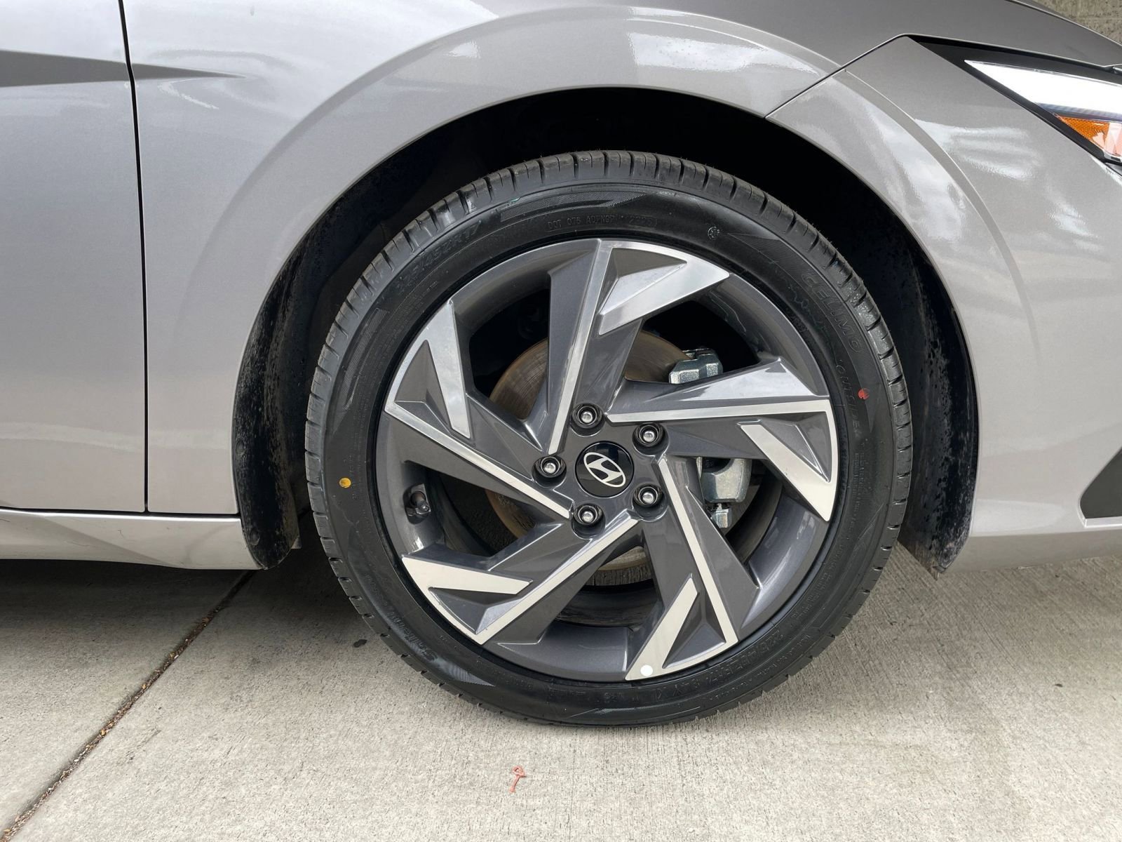 Thumbnail: 2025 Hyundai Elantra - 30