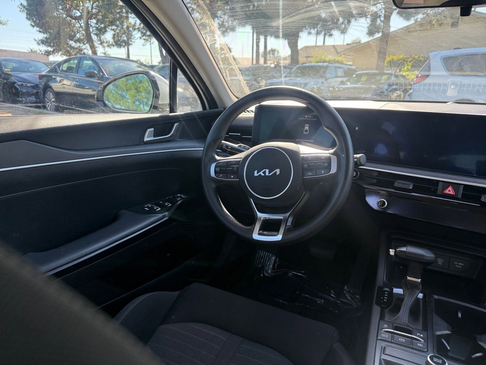 Thumbnail: 2025 Kia K5 - 31