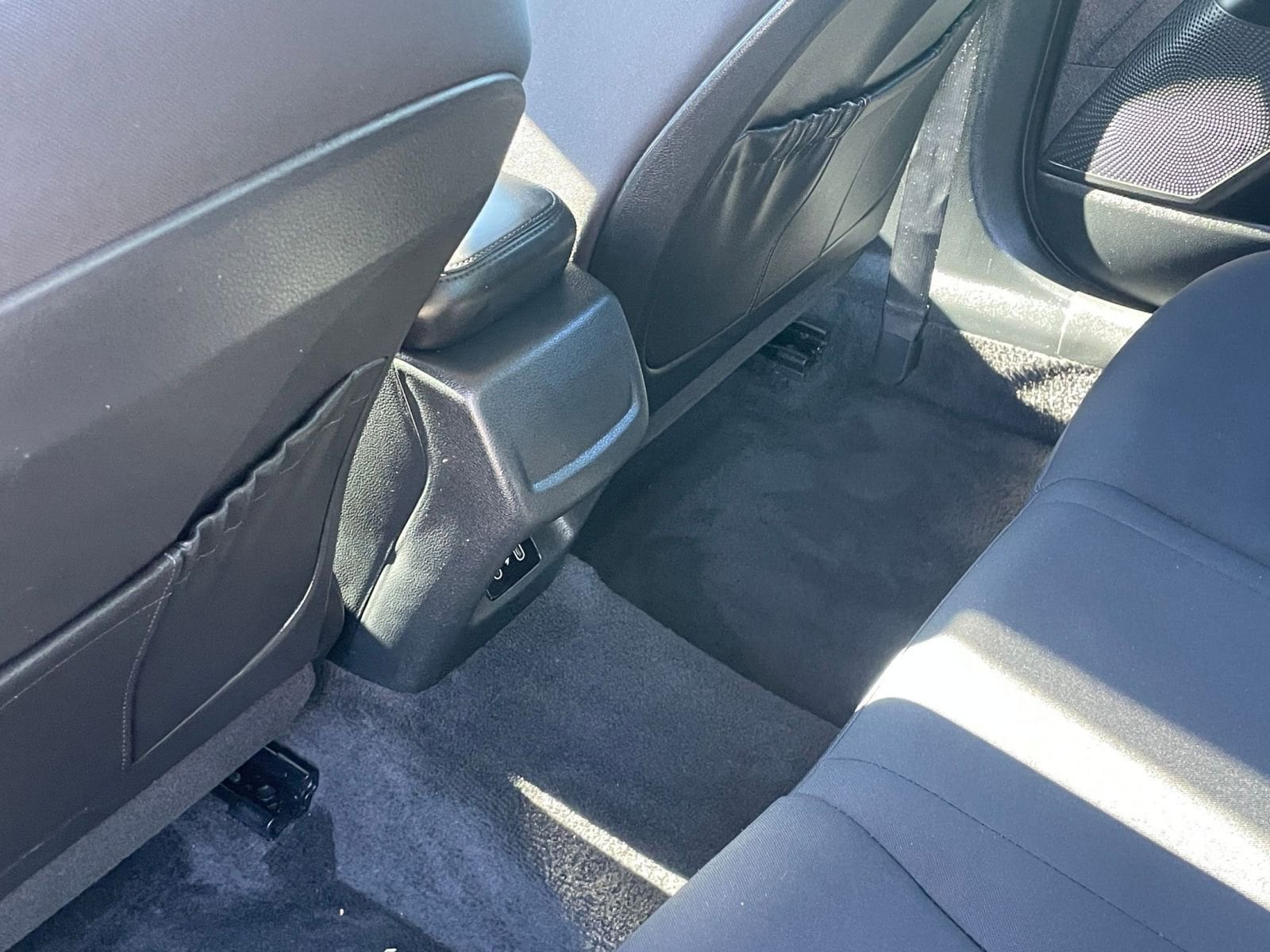 Thumbnail: 2025 Kia K5 - 24