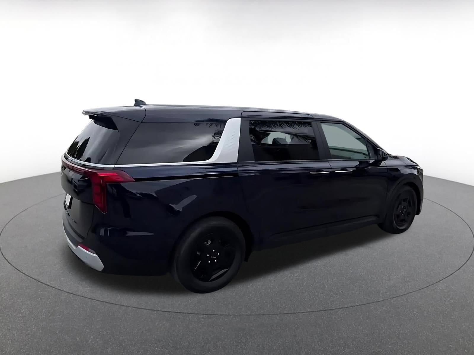 Thumbnail: 2026 Kia Carnival - 14
