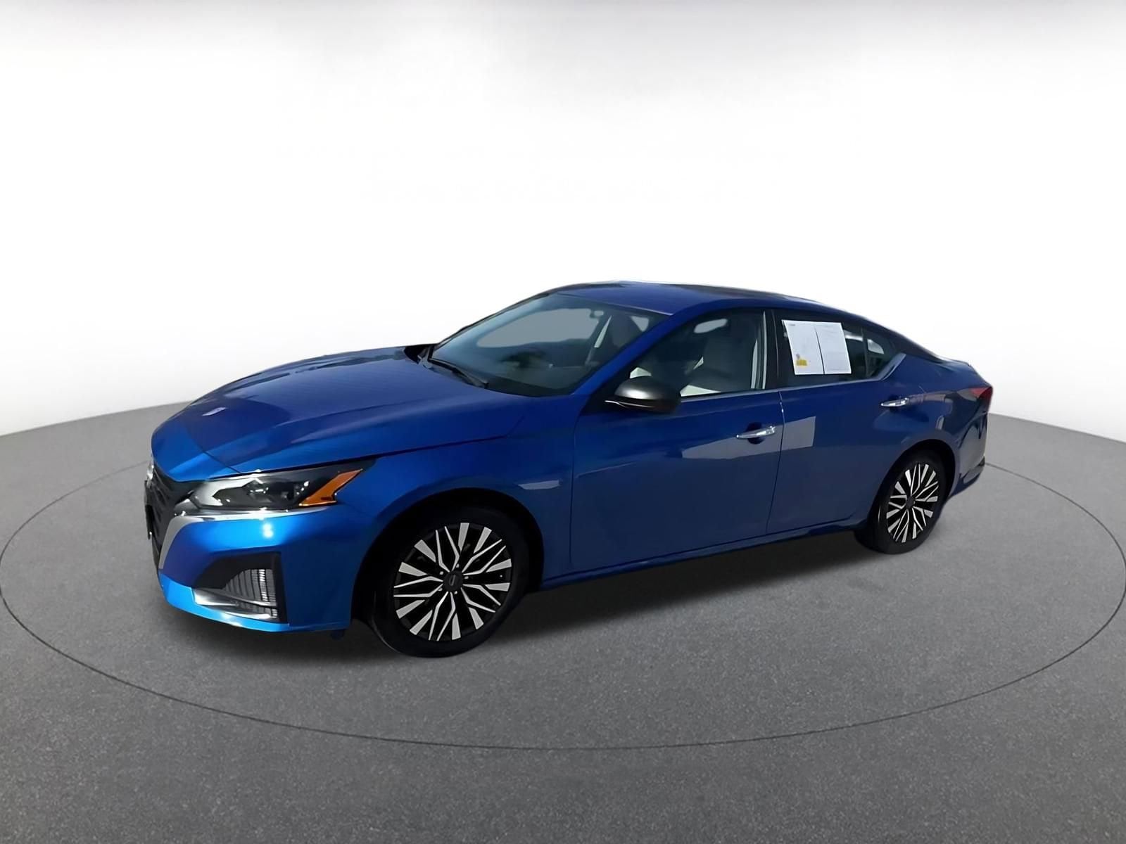 Thumbnail: 2025 Nissan Altima - 8