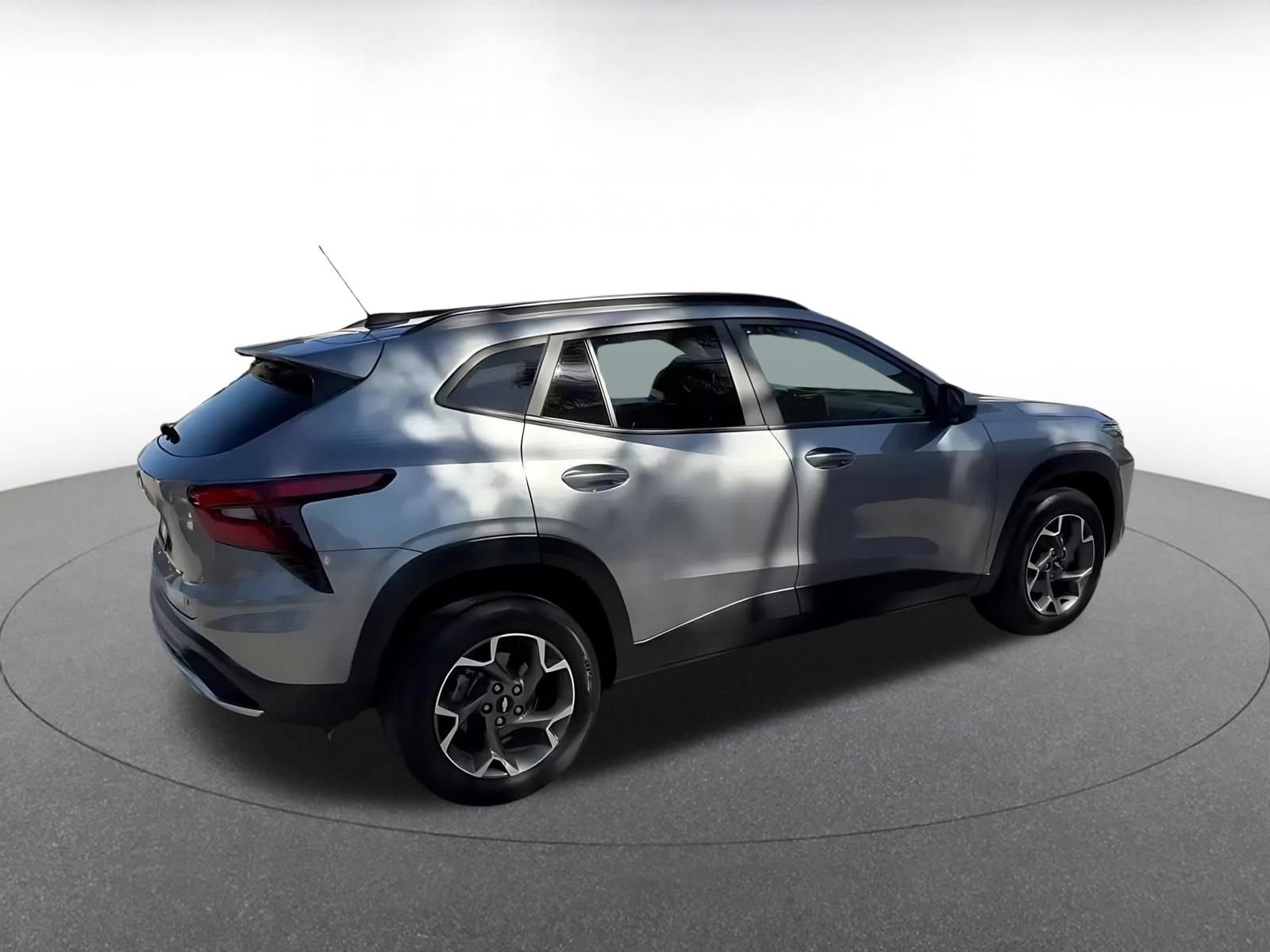 Thumbnail: 2025 Chevrolet Trax - 15
