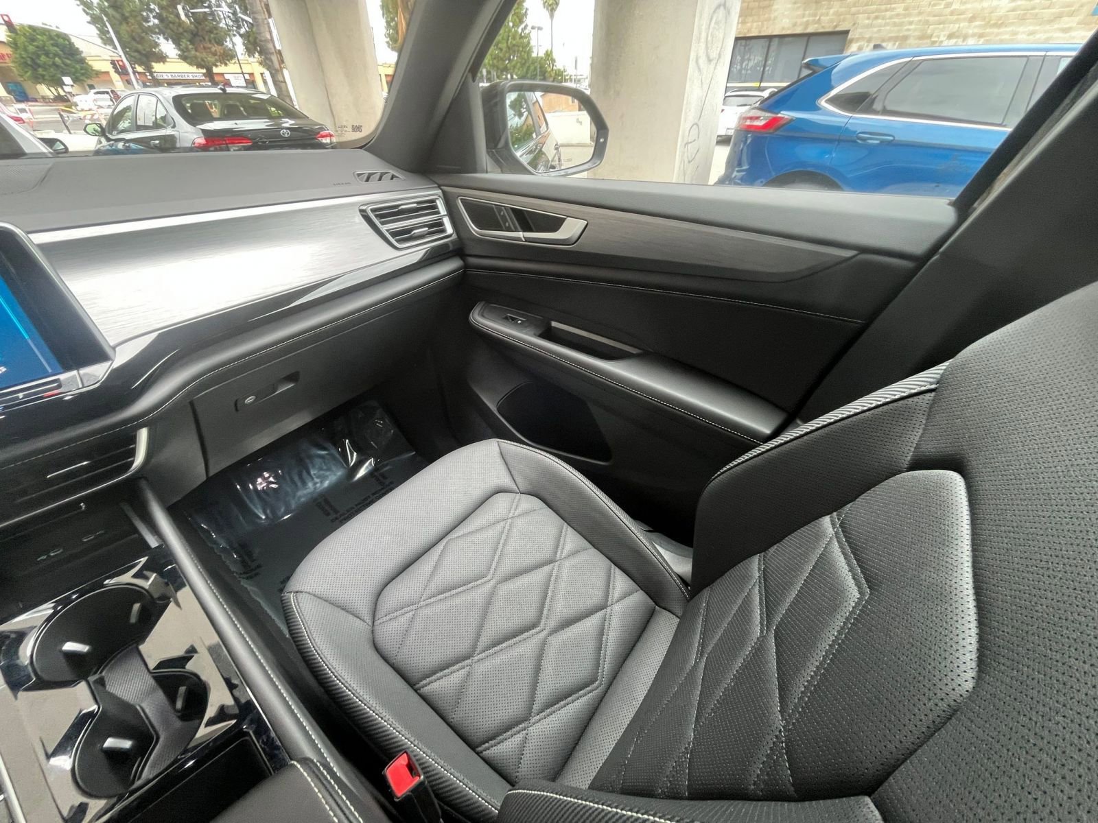 Thumbnail: 2025 Volkswagen Atlas - 35