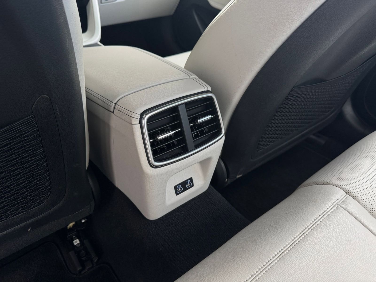 Thumbnail: 2025 Genesis G70 - 24