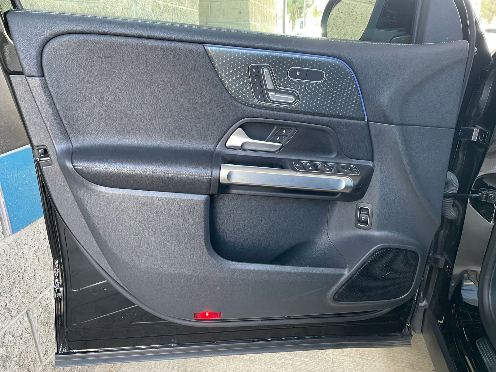 Thumbnail: 2024 Mercedes-Benz GLB - 20