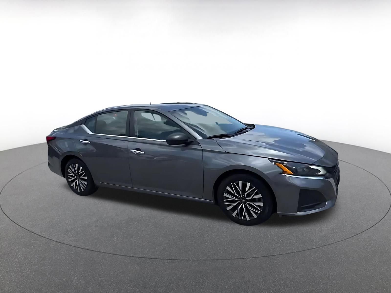 Thumbnail: 2025 Nissan Altima - 2