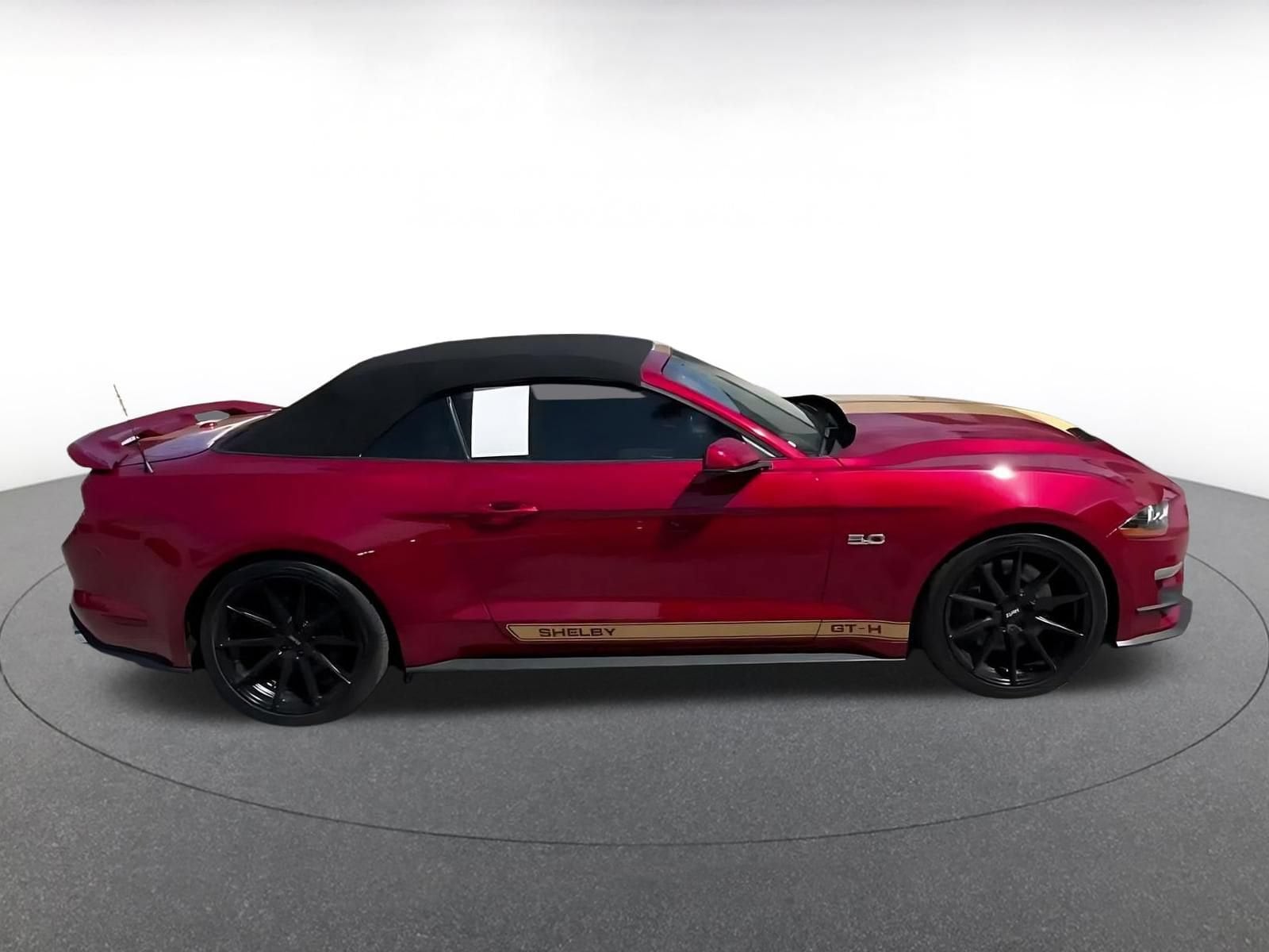 Thumbnail: 2022 Ford Mustang - 13