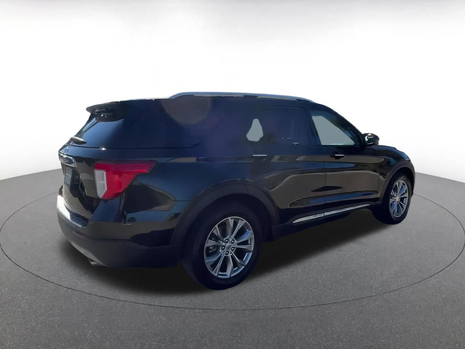 Thumbnail: 2023 Ford Explorer - 15