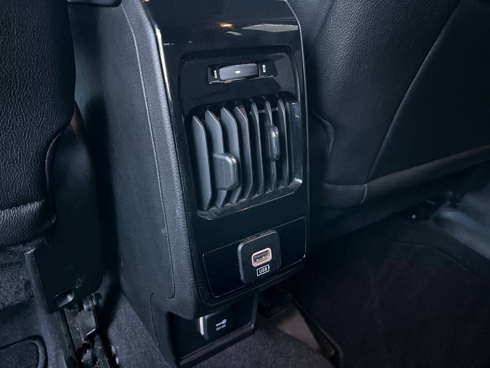 Thumbnail: 2025 Jeep Compass - 24