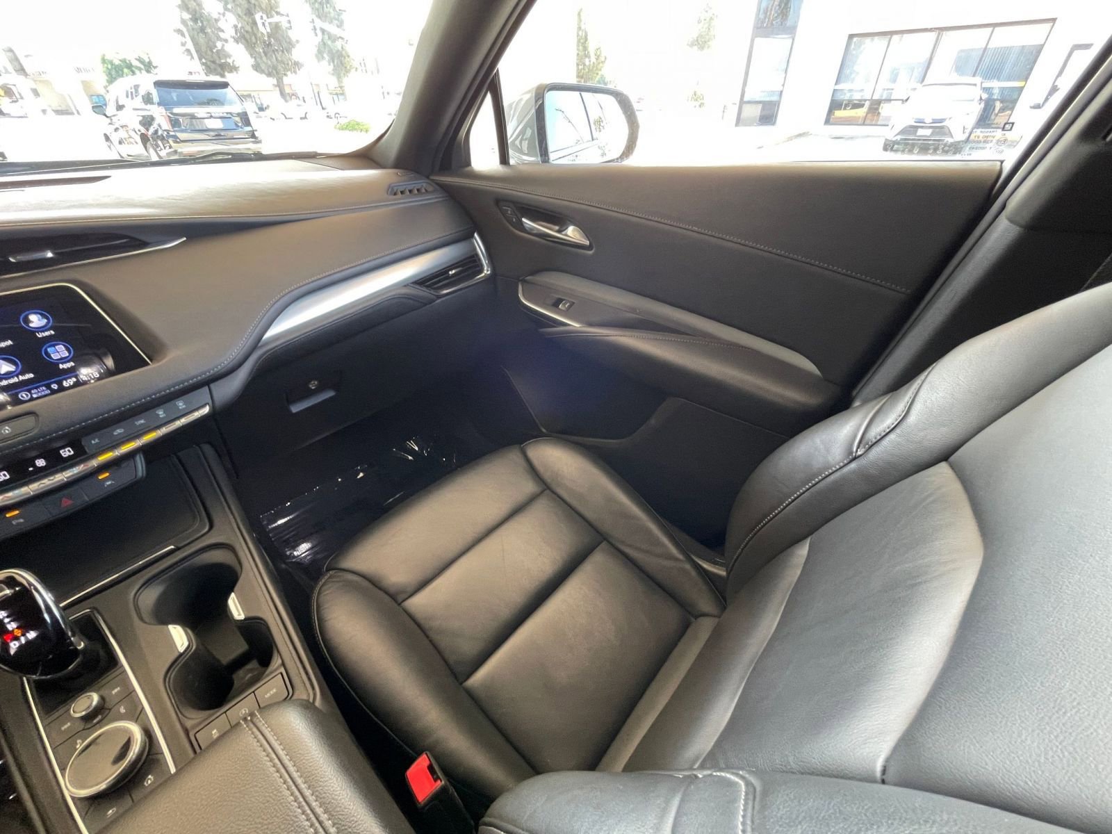 Thumbnail: 2023 Cadillac XT4 - 35
