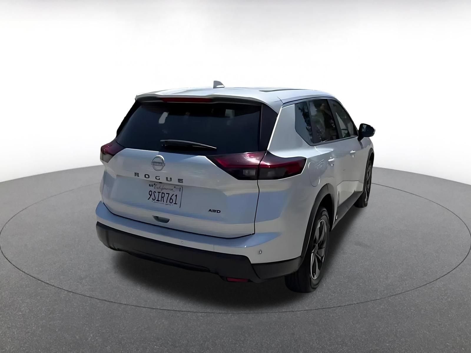 Thumbnail: 2025 Nissan Rogue - 11