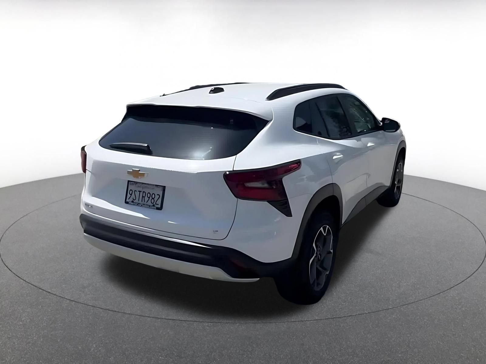 Thumbnail: 2025 Chevrolet Trax - 11