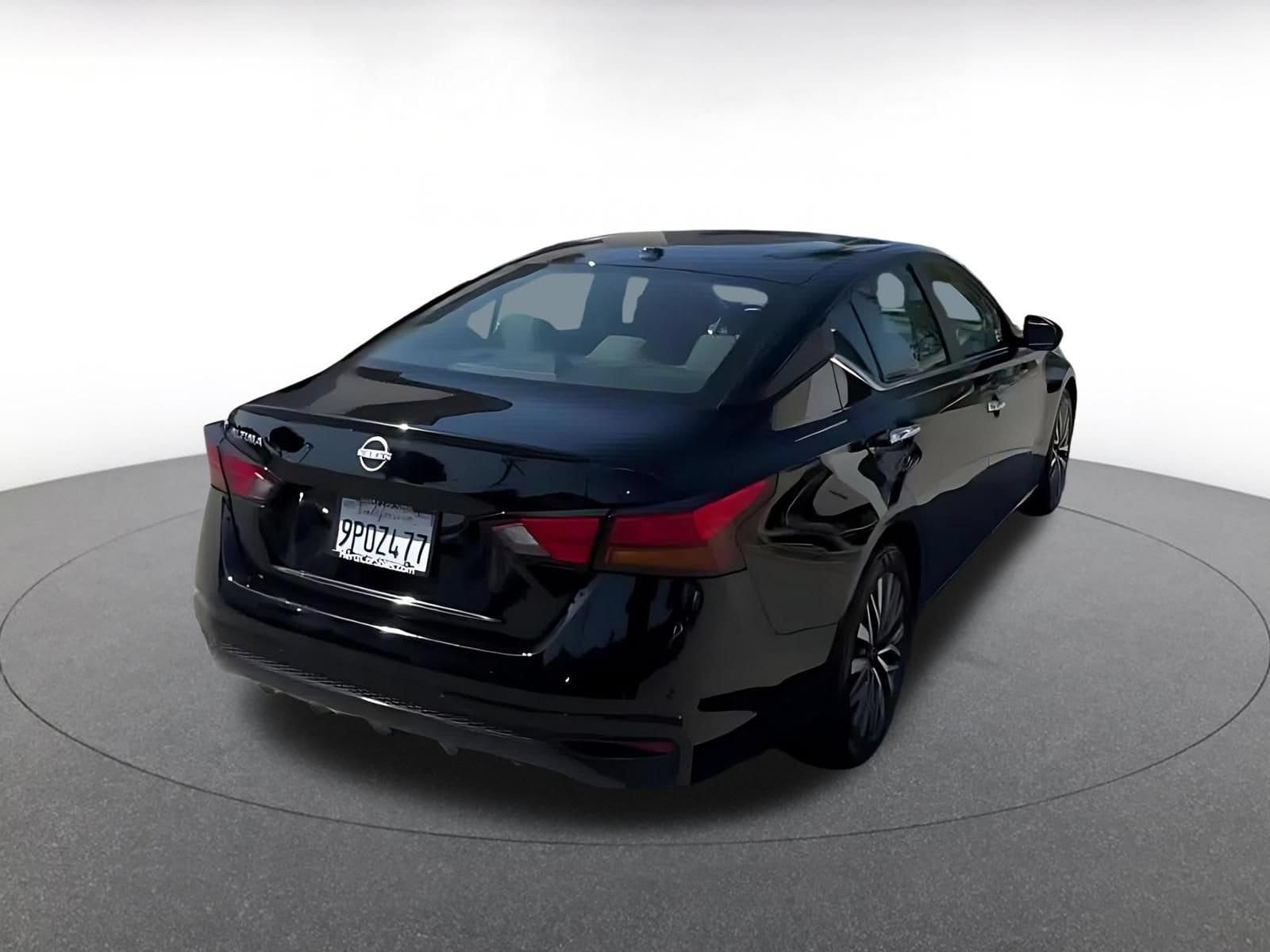 Thumbnail: 2025 Nissan Altima - 14