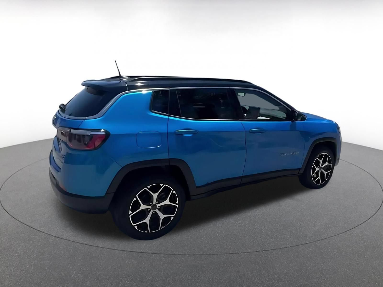Thumbnail: 2025 Jeep Compass - 15