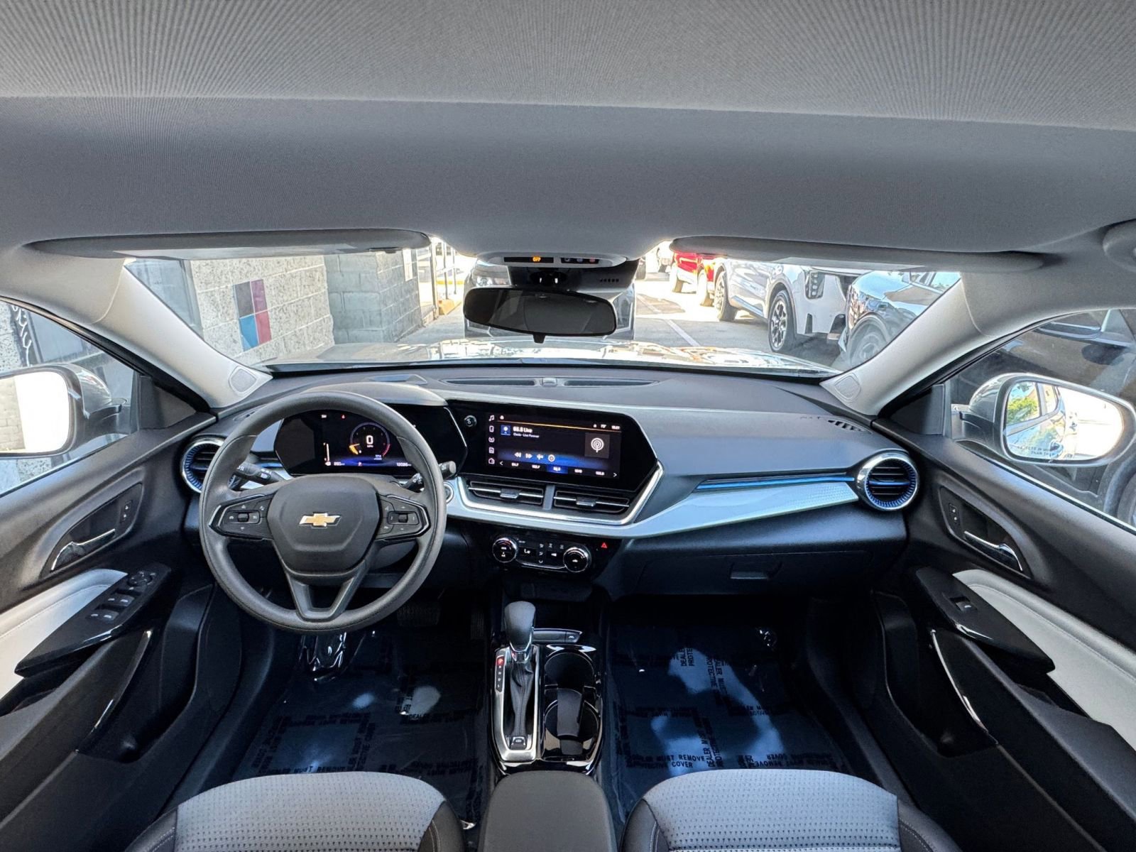 Thumbnail: 2025 Chevrolet Trax - 33