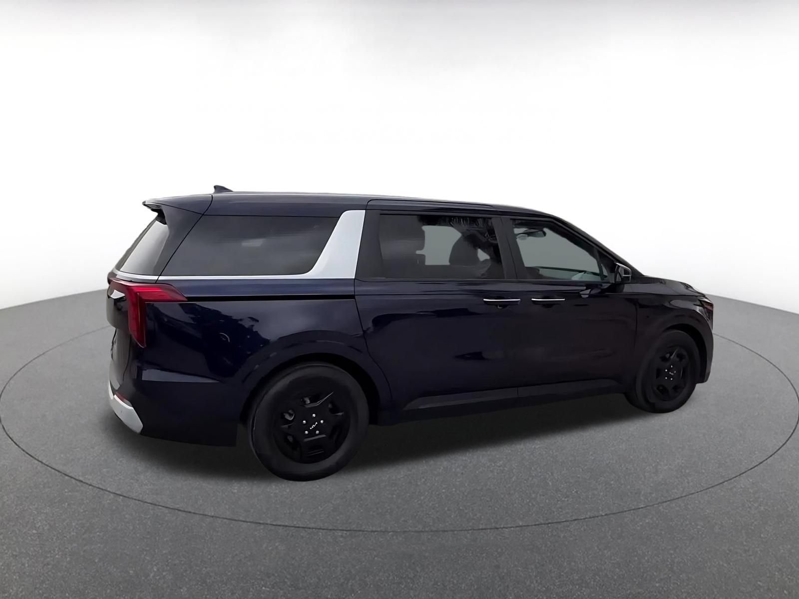 Thumbnail: 2026 Kia Carnival - 14