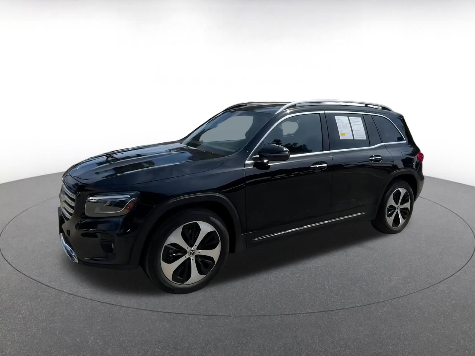 Thumbnail: 2024 Mercedes-Benz GLB - 8