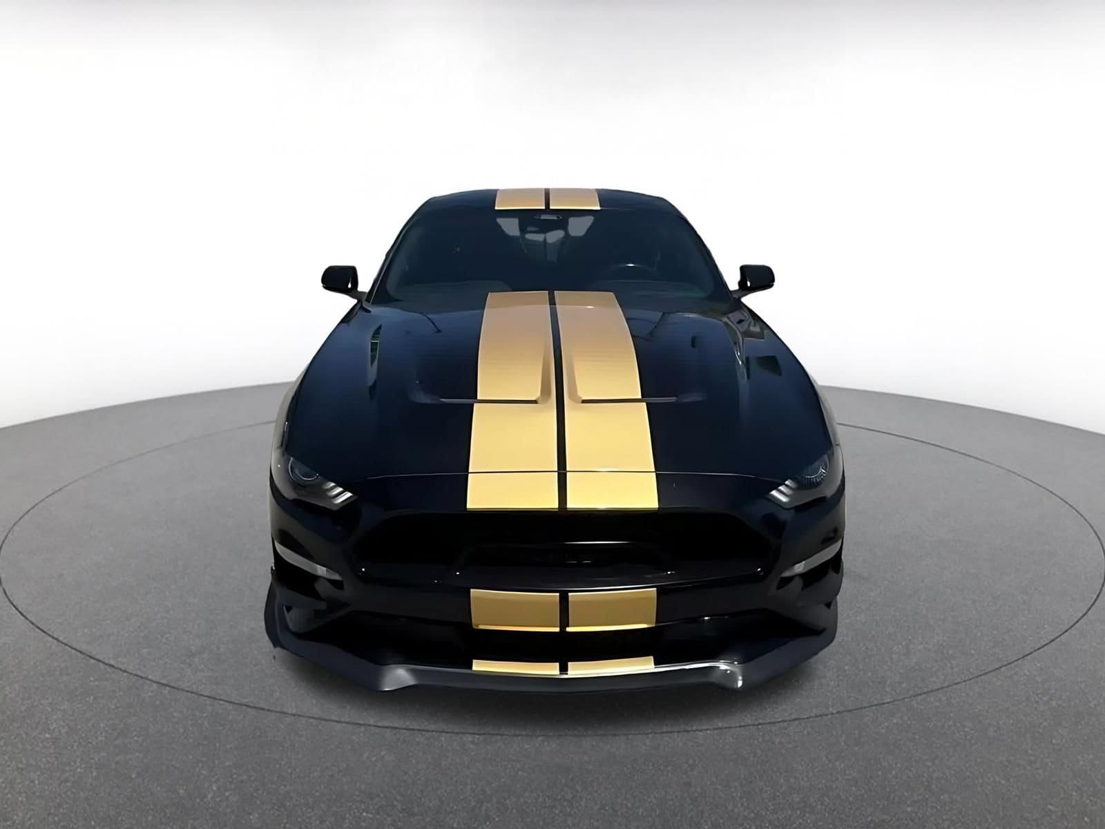 Thumbnail: 2022 Ford Mustang - 4
