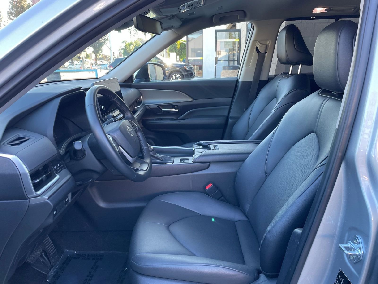 Thumbnail: 2025 Toyota Grand Highlander - 27