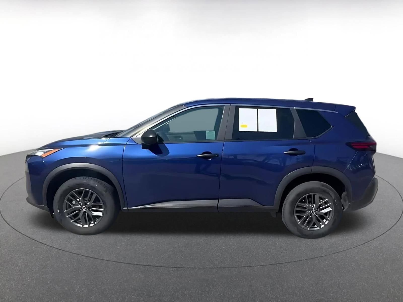 Thumbnail: 2023 Nissan Rogue - 9