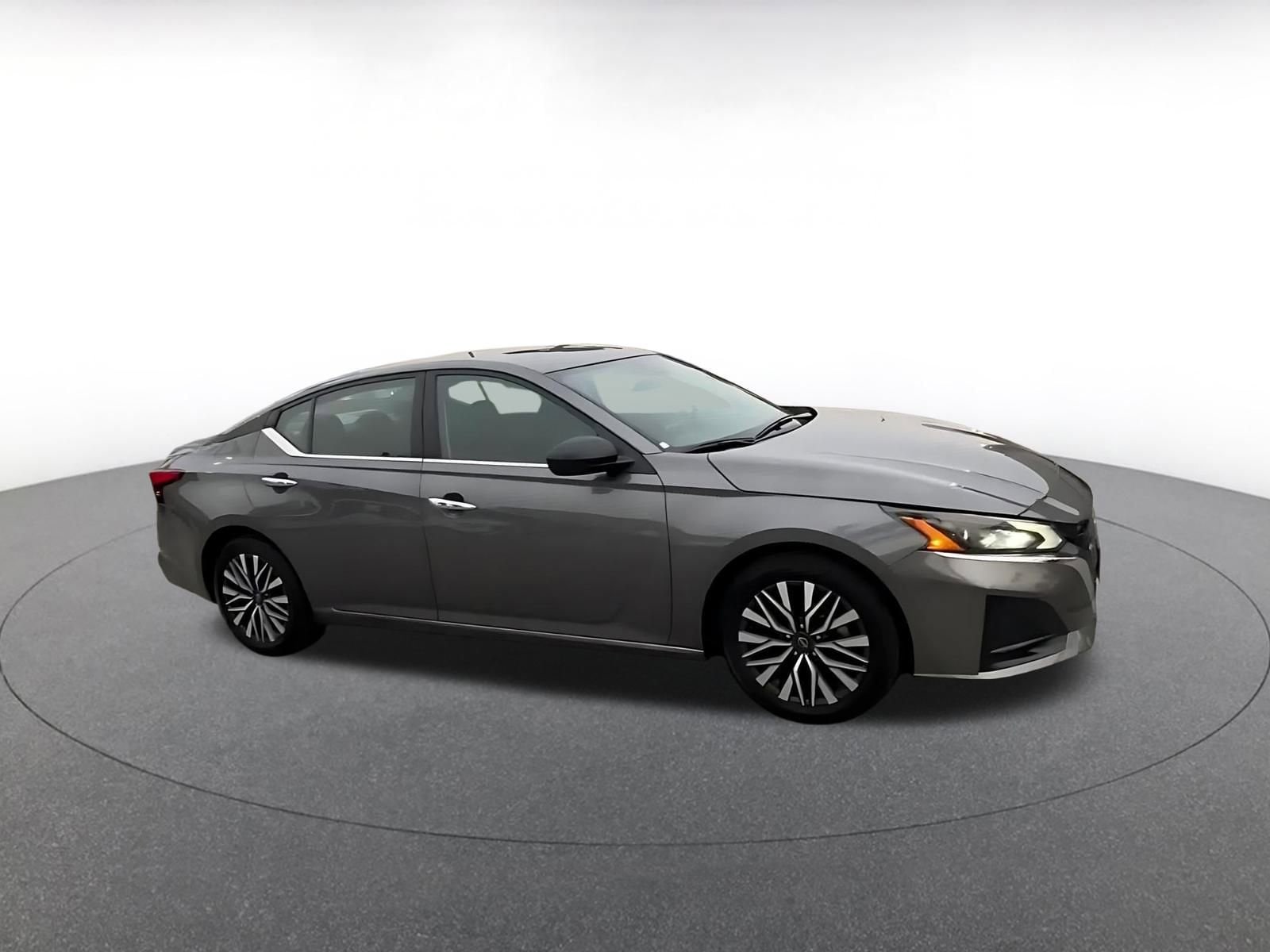 Thumbnail: 2025 Nissan Altima - 2