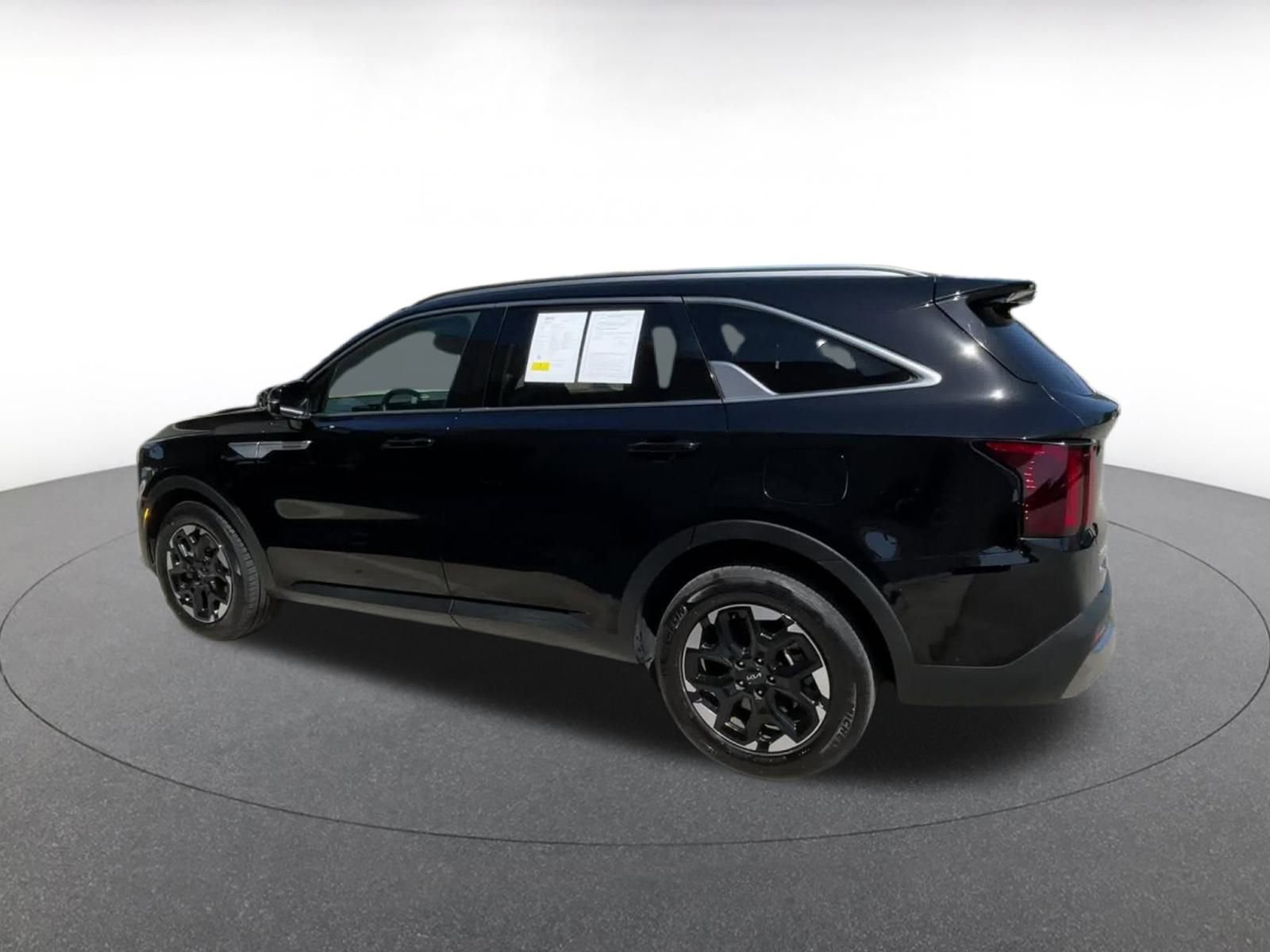 Thumbnail: 2024 Kia Sorento - 10